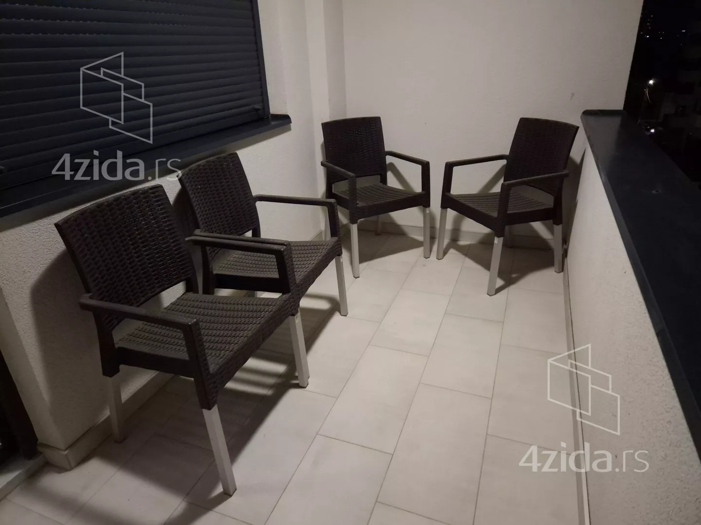 Jednoiposoban stan | 4zida