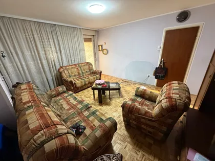 Vladimira Rolovića 23 | 4zida.rs