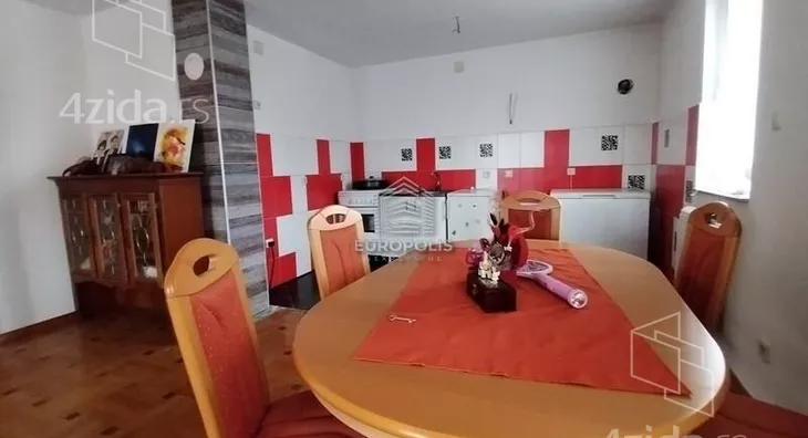 3-etažna kuća | 4zida