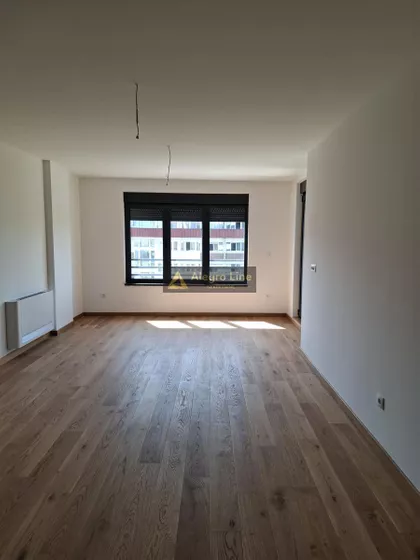 Saobraćajni fakultet | 4zida.rs