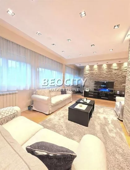 Bulevar Peka Dapčevića | 4zida.rs