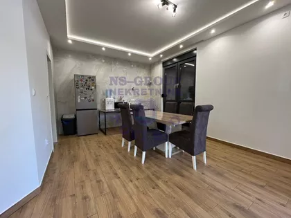 Heroja Pinkija | 4zida.rs