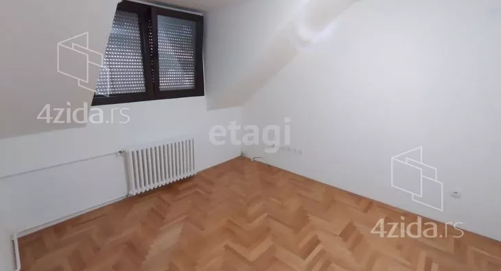 Šestosoban stan | 4zida