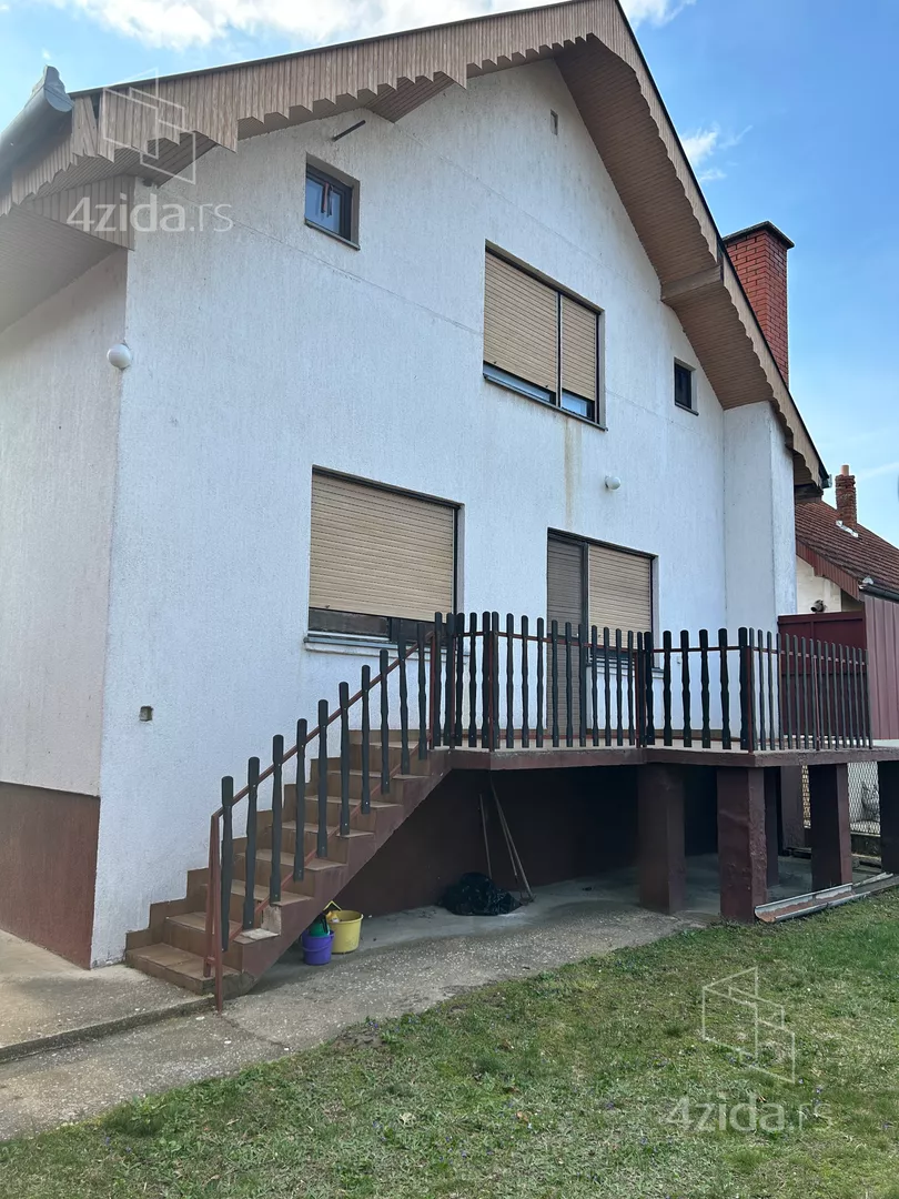 3-etažna kuća | 4zida