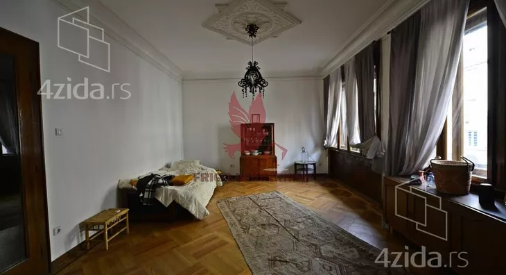 Četvoroiposoban stan | 4zida