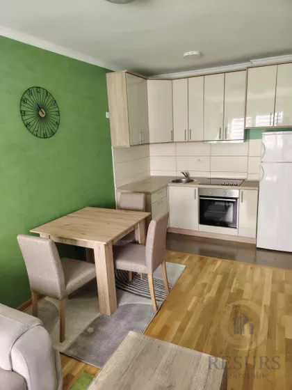 Novo Naselje | 4zida.rs