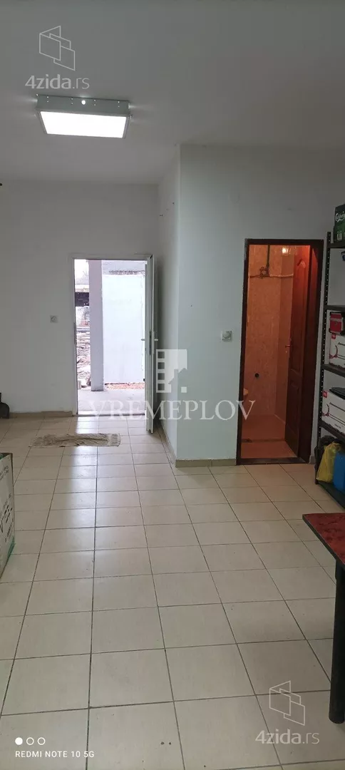 Poslovni prostor | 4zida