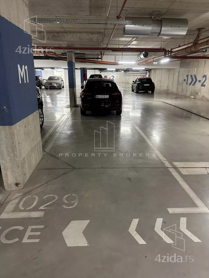 Garaža | 4zida