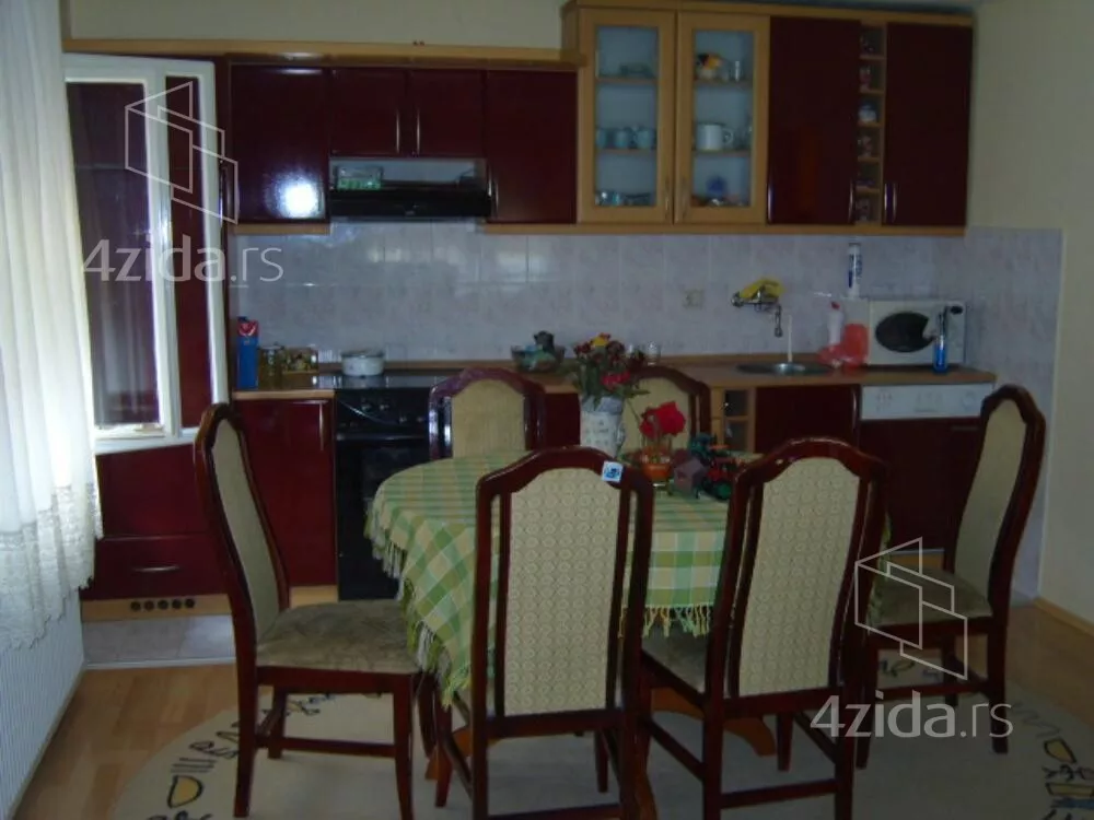 Kuća | 4zida