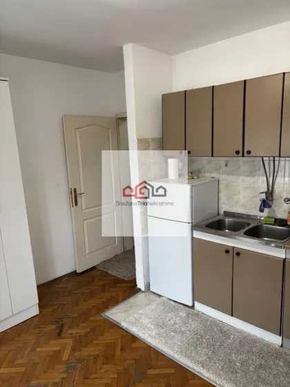 Cara Dušana | 4zida.rs