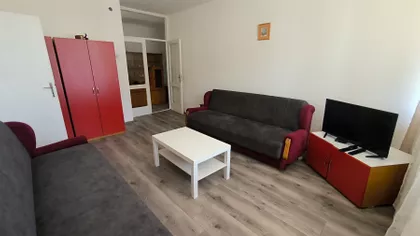 Kneza Lazara 2 | 4zida.rs