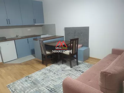 Heroja Pinkija | 4zida.rs