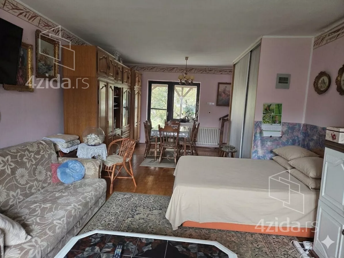 3-etažna kuća | 4zida