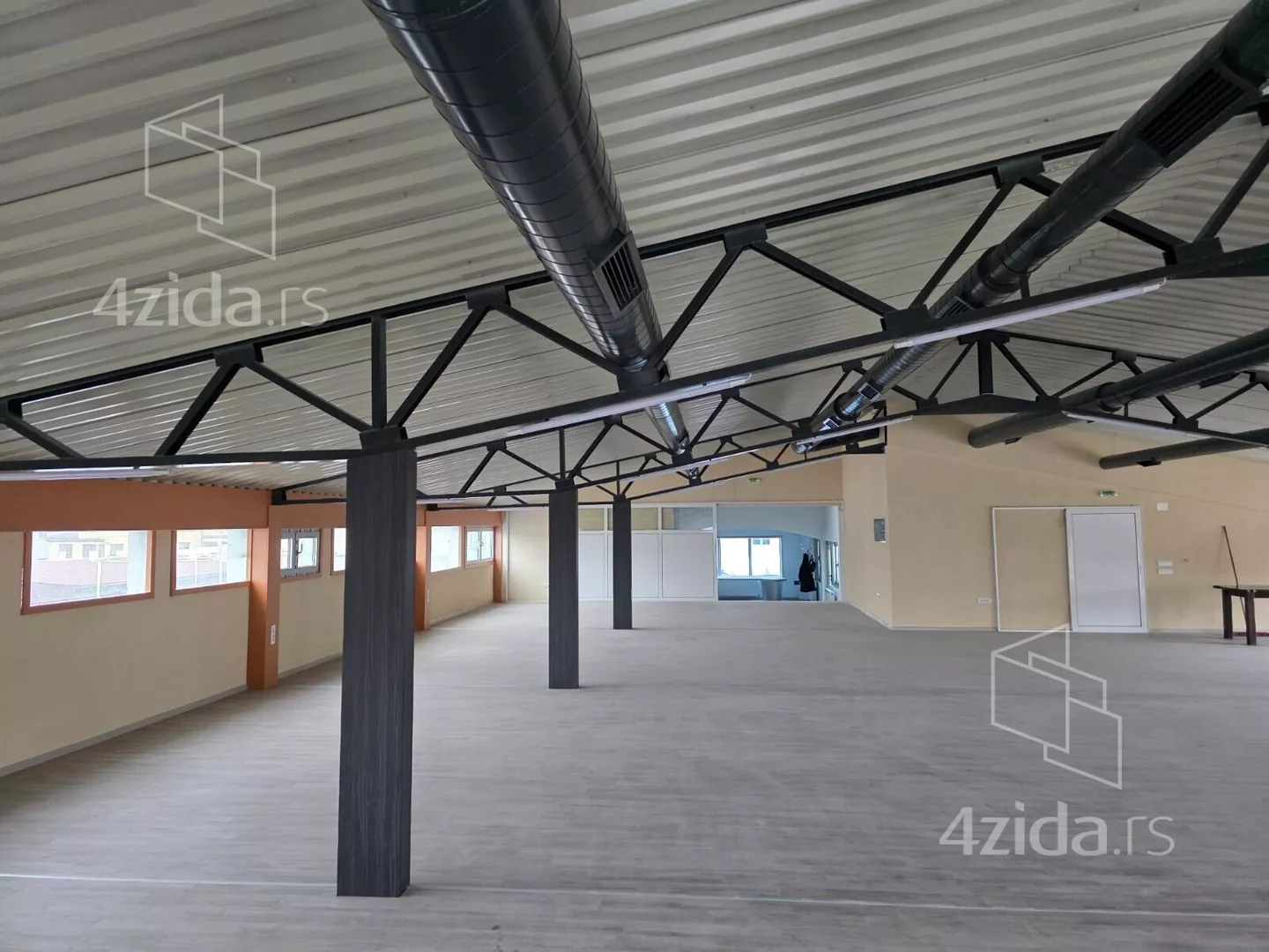 Poslovni prostor | 4zida