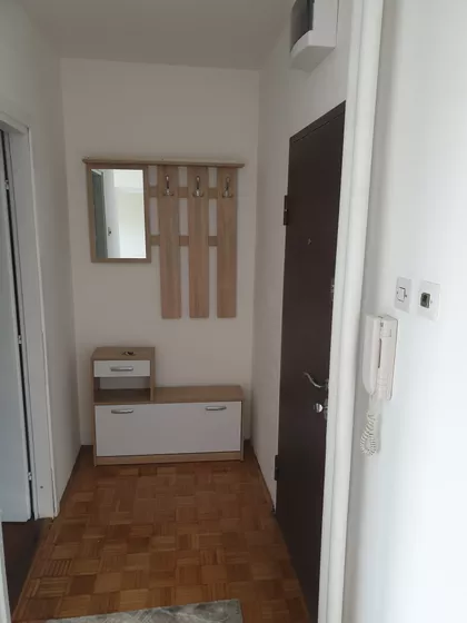 Braće Jerkovića 163 | 4zida.rs