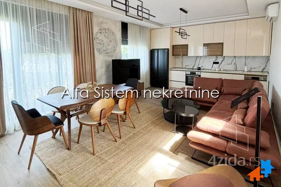 Petosoban stan | 4zida