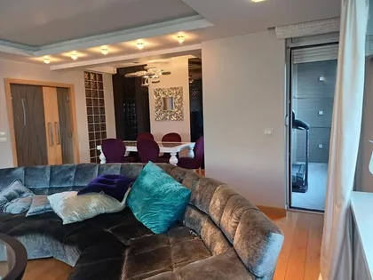 Cara Dušana | 4zida.rs