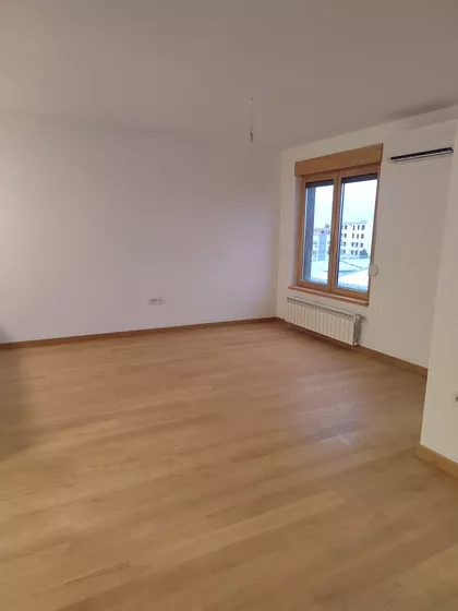 Šumadijska | 4zida.rs