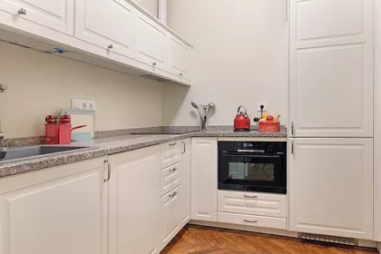 Hadži-Đerina | 4zida.rs