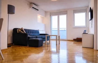 Kalenić pijaca | 4zida.rs