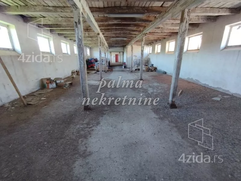 Poslovna zgrada | 4zida