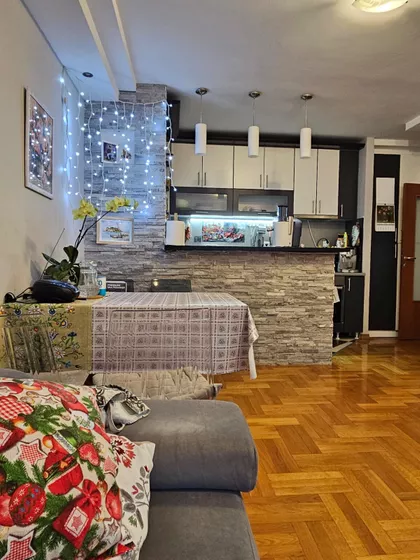 Dr Svetislava Kasapinovića 33 | 4zida.rs