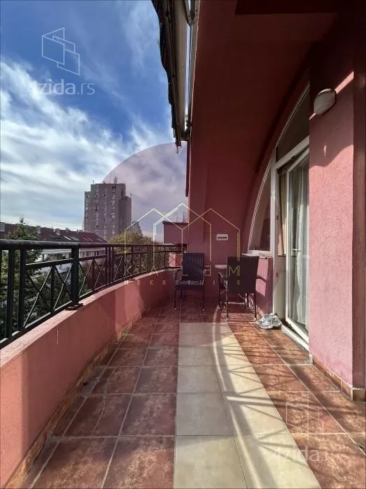 Petosoban stan | 4zida