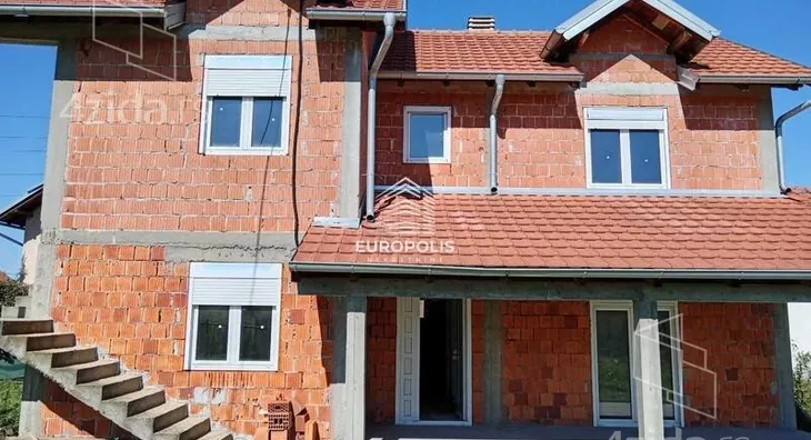 3-etažna kuća | 4zida