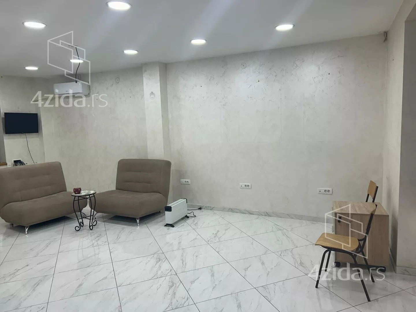 Poslovni prostor | 4zida