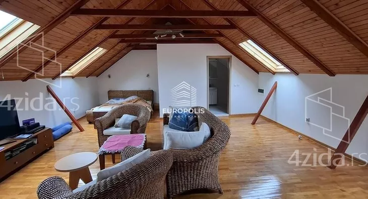 Kuća | 4zida