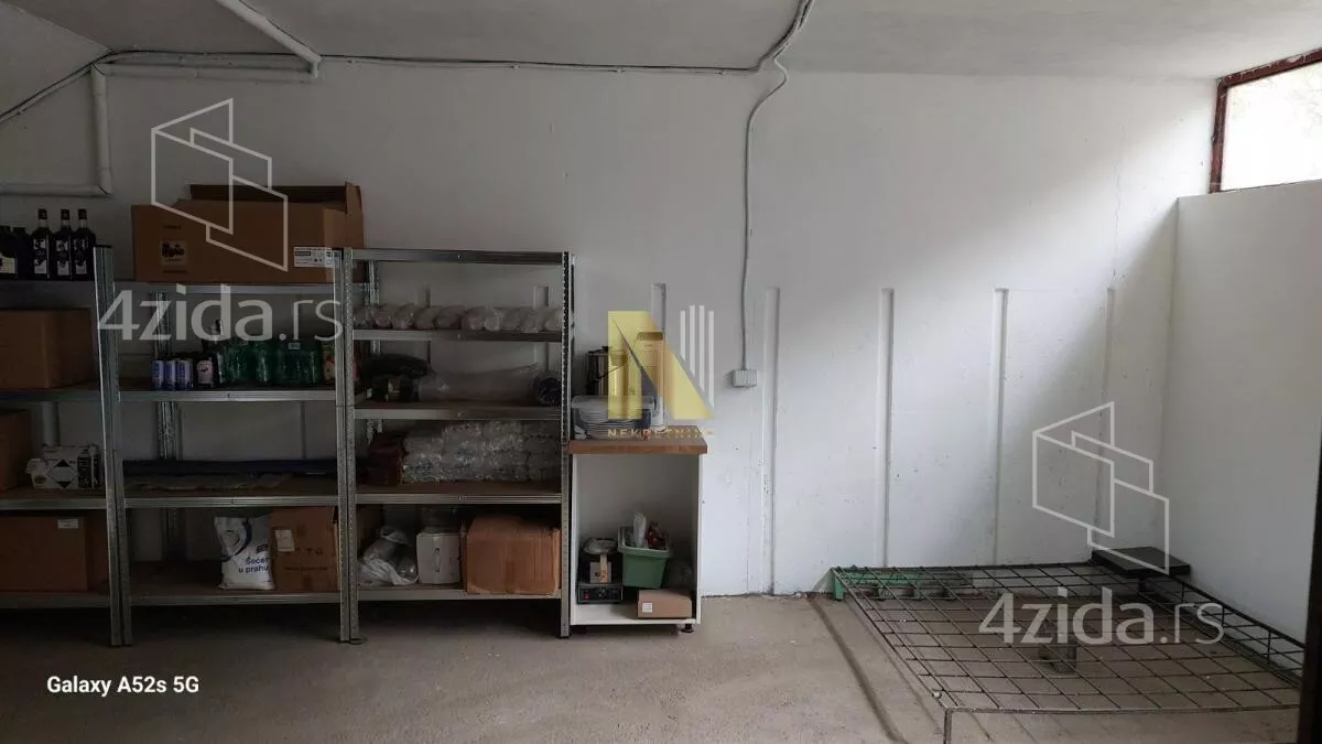 Poslovni prostor | 4zida