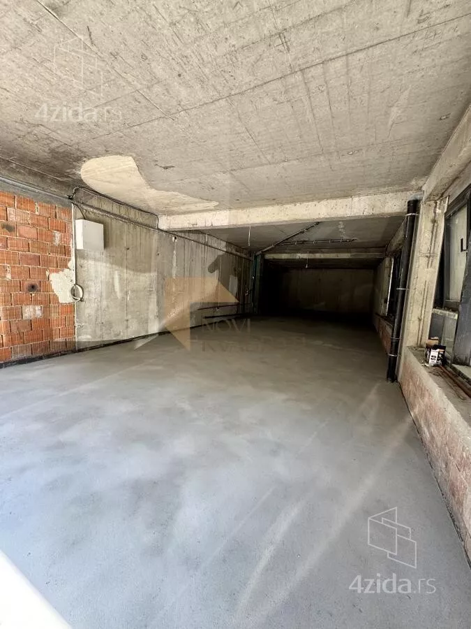 Poslovni prostor | 4zida