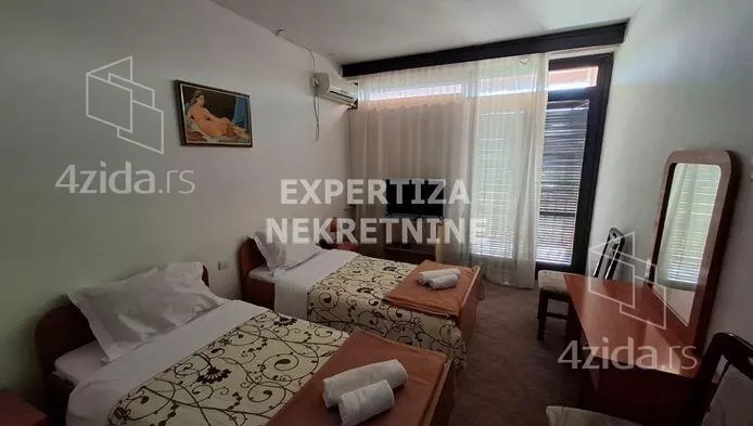 Ugostiteljski objekat | 4zida