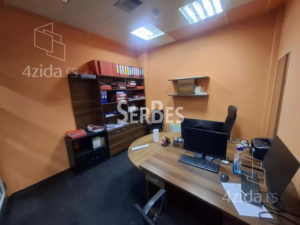 Lokal | 4zida
