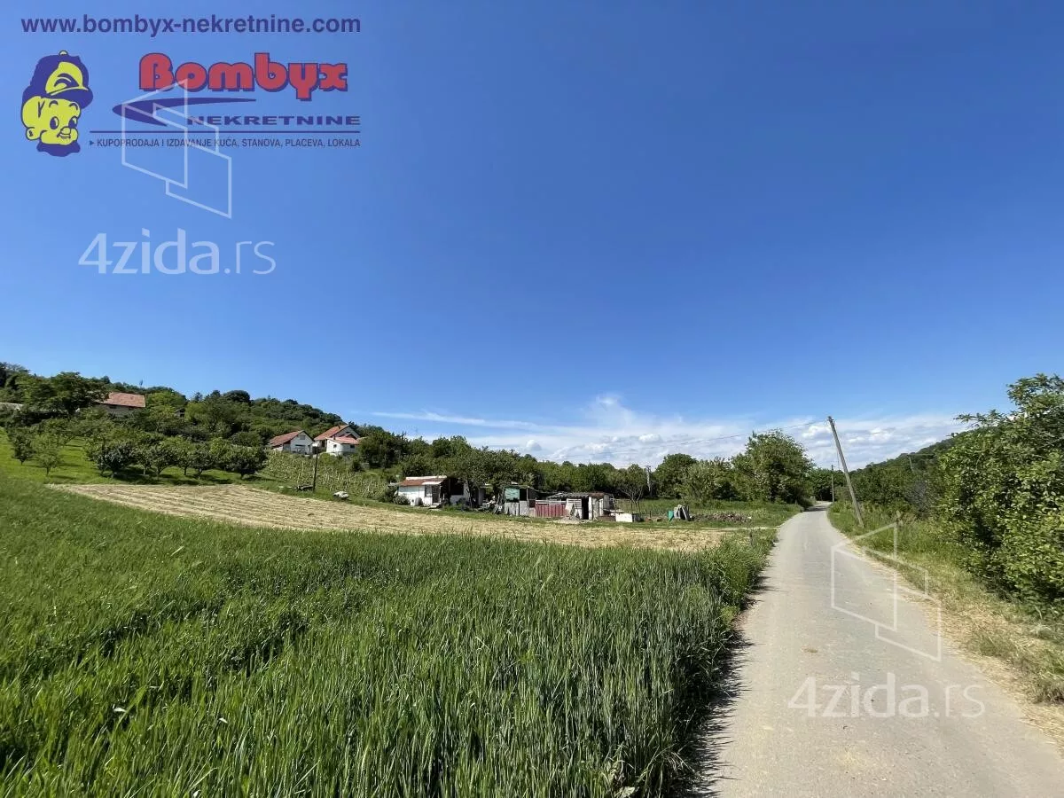 Plac | 4zida