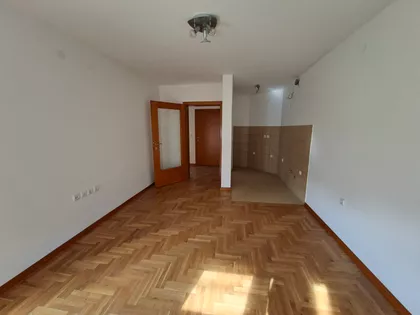 Nemanjina | 4zida.rs