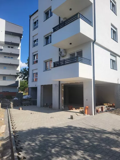 Pantelej | 4zida.rs