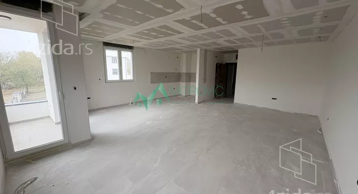 Četvoroiposoban stan | 4zida