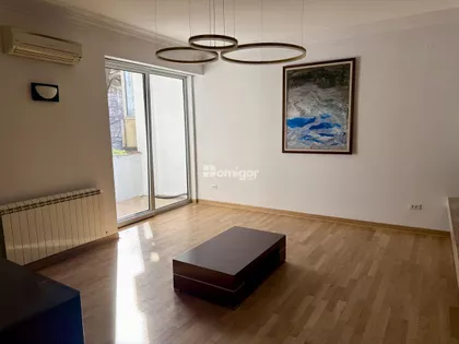 Krunski Venac | 4zida.rs