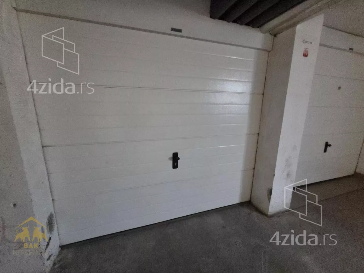 Garaža | 4zida