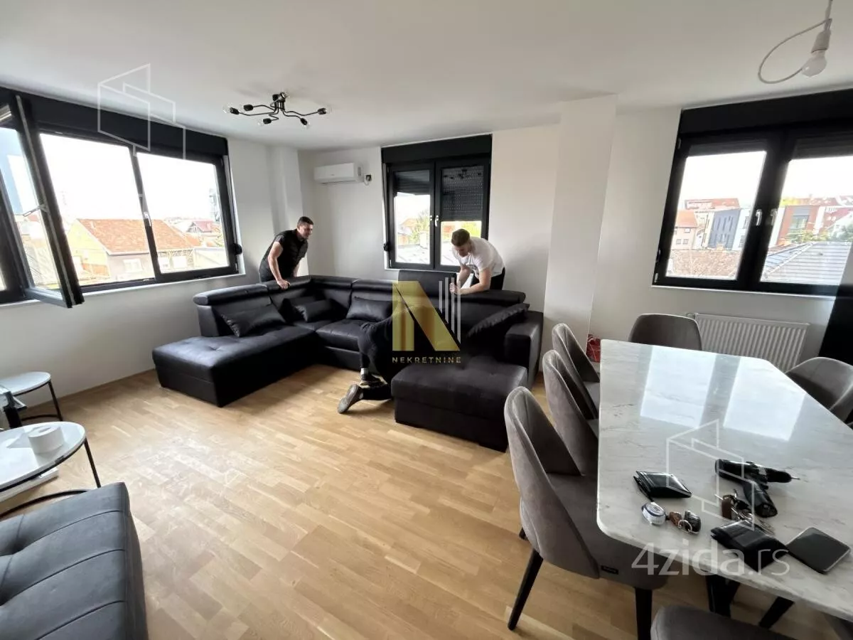 Troiposoban stan | 4zida