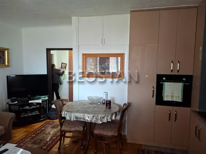 Dzona Kenedija | 4zida.rs