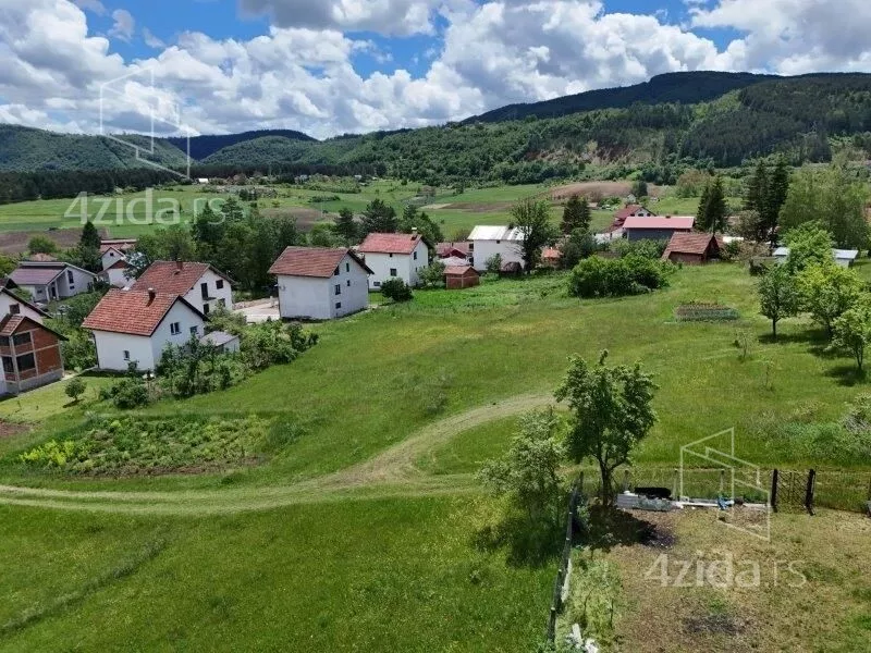 Plac | 4zida