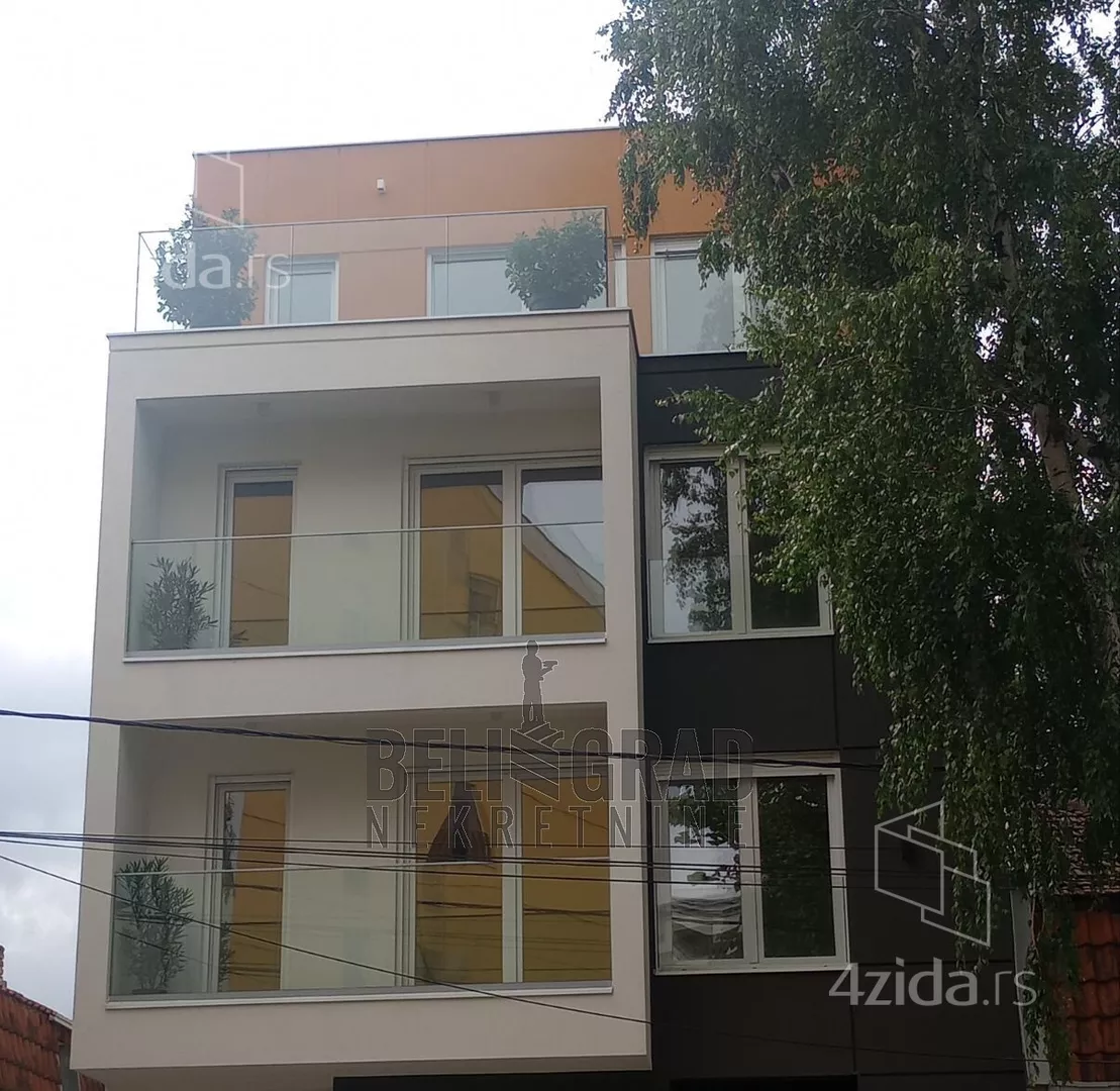 Troiposoban stan | 4zida
