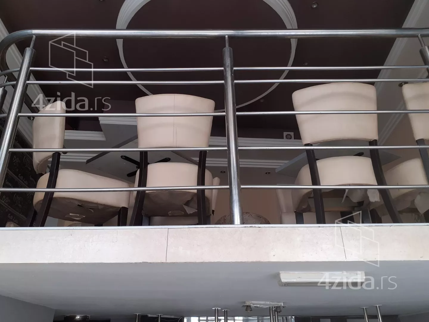 Lokal | 4zida