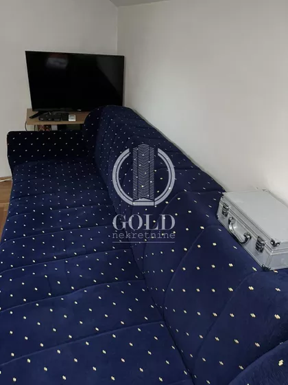 Feješ Klare | 4zida.rs