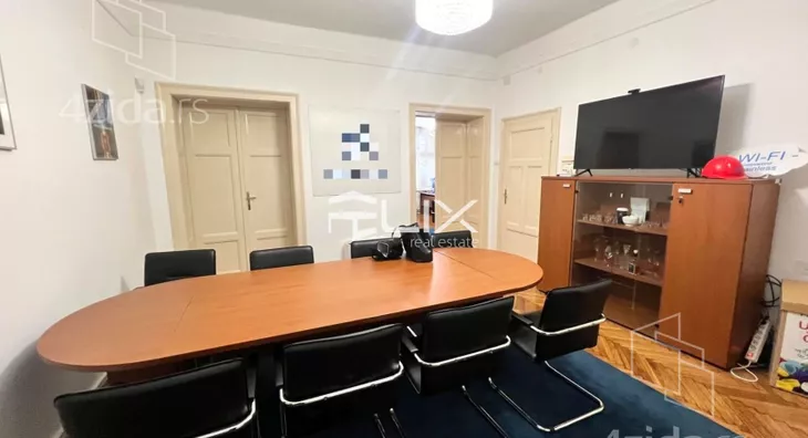 Šestosoban stan | 4zida