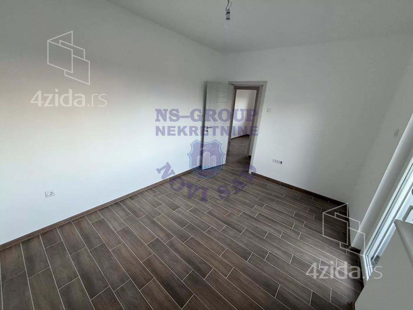 Četvoroiposoban stan | 4zida