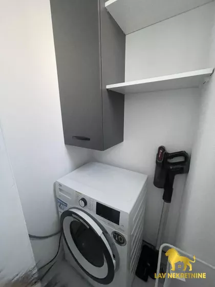 ZMAJ JOVINA | 4zida.rs