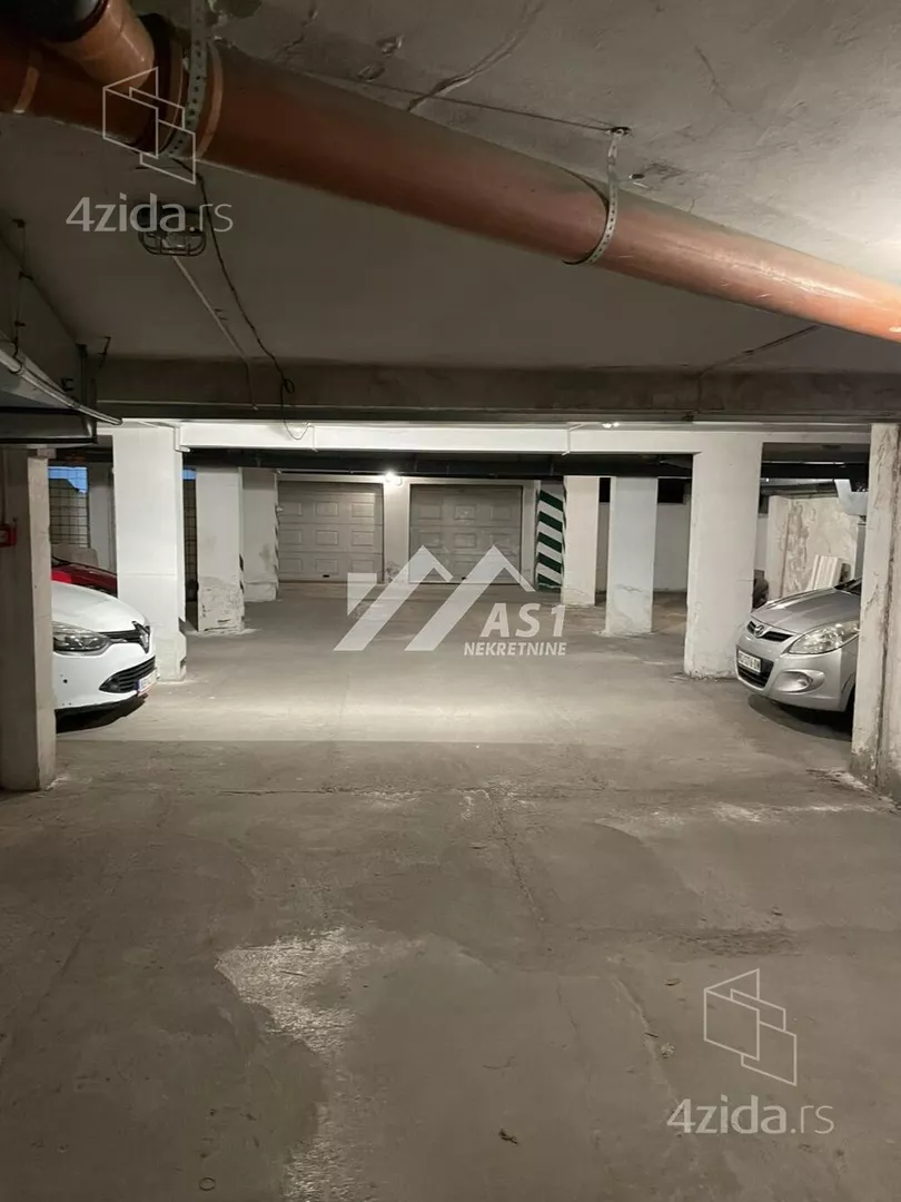 Garaža | 4zida